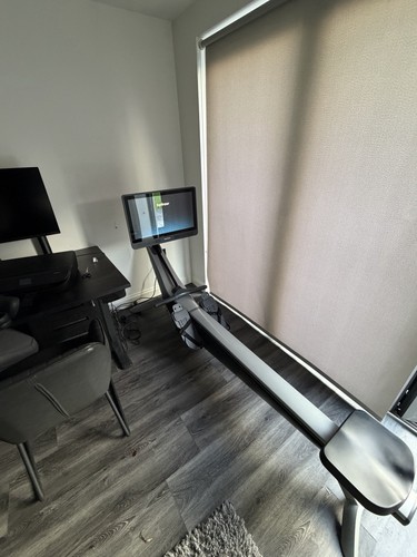 Hydrow wave rower - rower, rowing